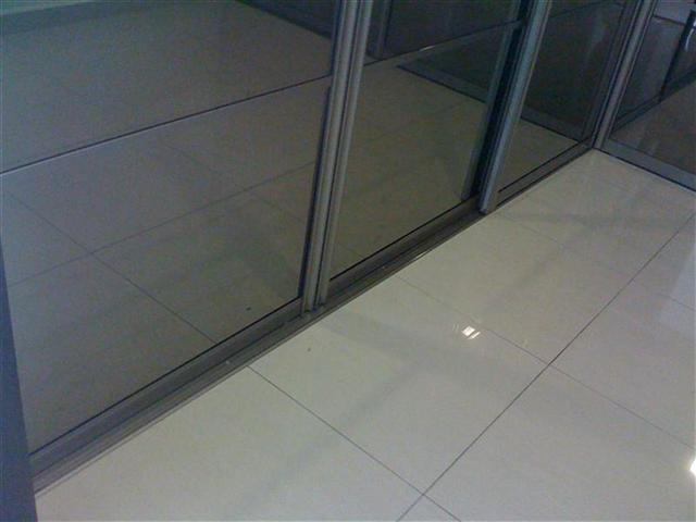 Pintu Sliding – 2/26